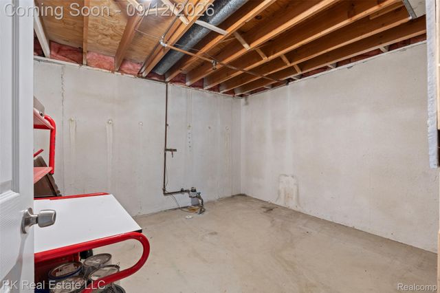 36451 Harness Circle Court, Clinton Charter Township, MI 48035