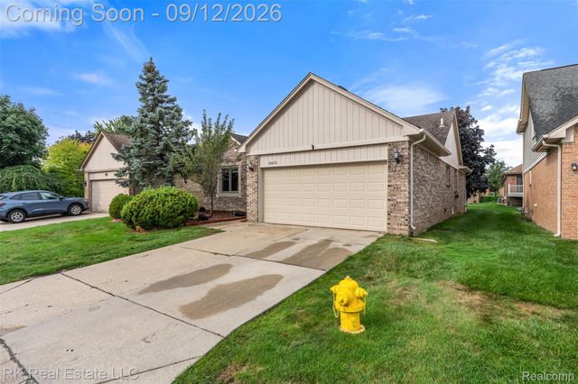 36451 Harness Circle Court, Clinton Charter Township, MI 48035