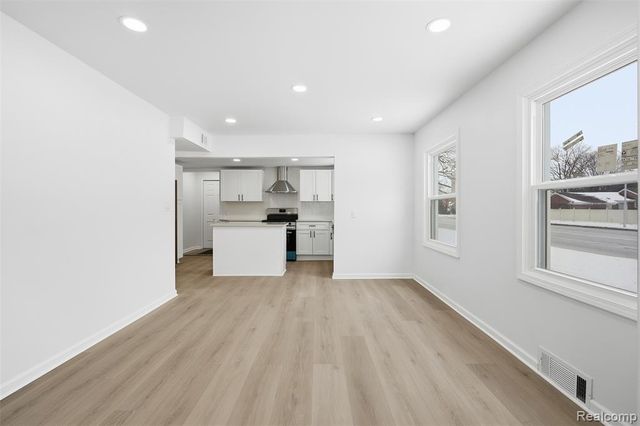 31408 Brown Street, Garden City, MI 48135