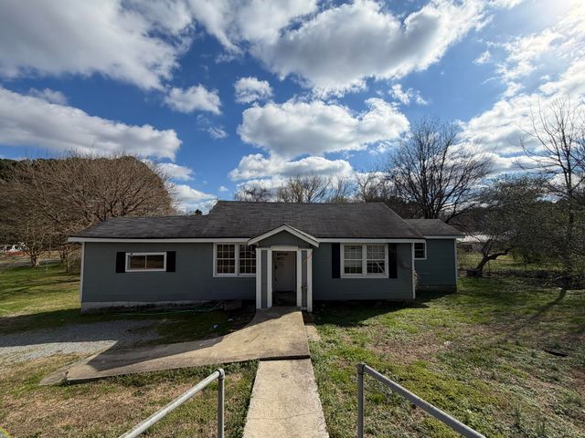 211 Thurman Street, Lafayette, GA 30728