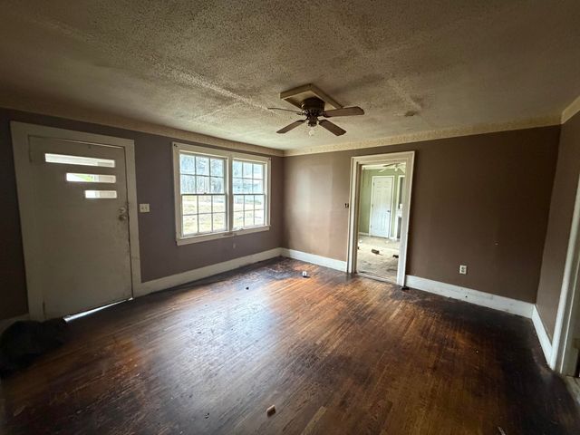 211 Thurman Street, Lafayette, GA 30728