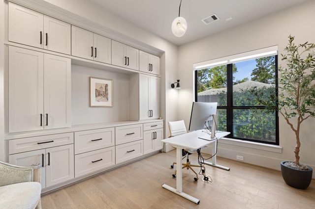 9858 Briarwild Lane, Houston, TX 77080