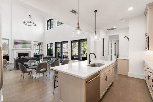 9858 Briarwild Lane, Houston, TX 77080