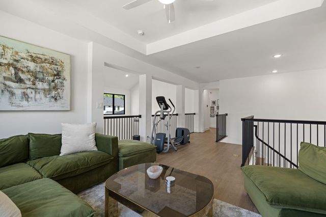 9858 Briarwild Lane, Houston, TX 77080