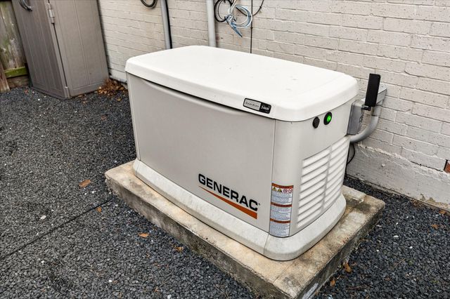 9858 Briarwild Lane, Houston, TX 77080