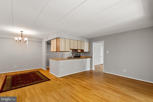 1210 EAGLES RIDGE DR, Chesterbrook, PA 19087