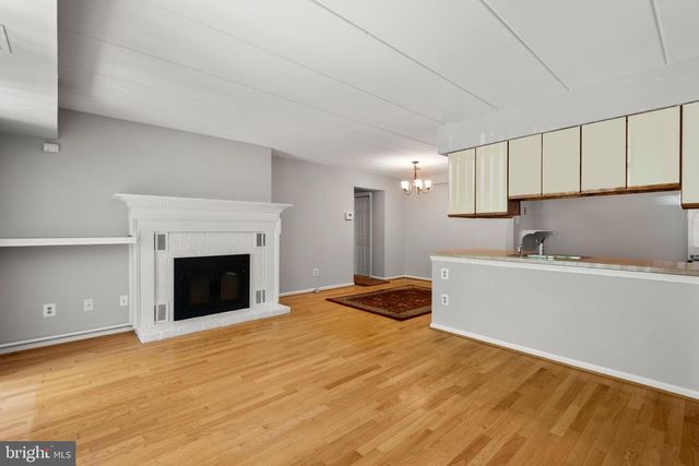1210 EAGLES RIDGE DR, Chesterbrook, PA 19087