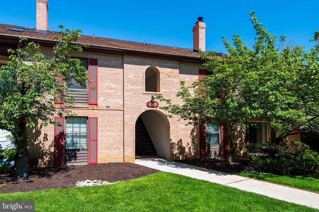 1210 EAGLES RIDGE DR, Chesterbrook, PA 19087