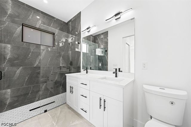 442 Redwing ST SW, Lehigh Acres, FL 33974