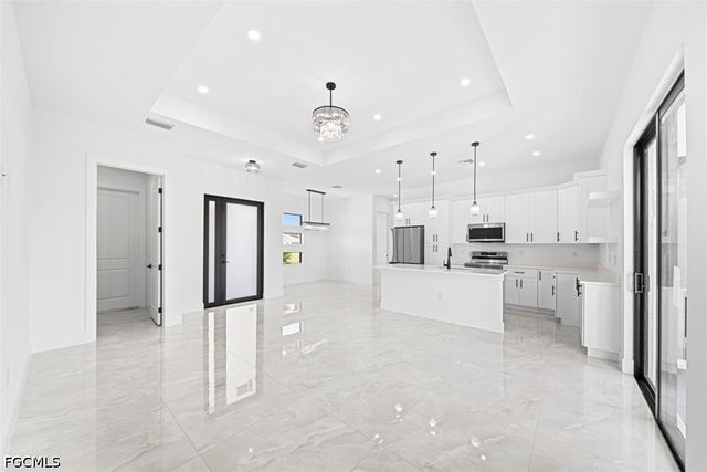 442 Redwing ST SW, Lehigh Acres, FL 33974