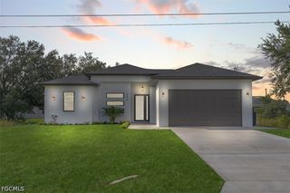 442 Redwing ST SW, Lehigh Acres, FL 33974