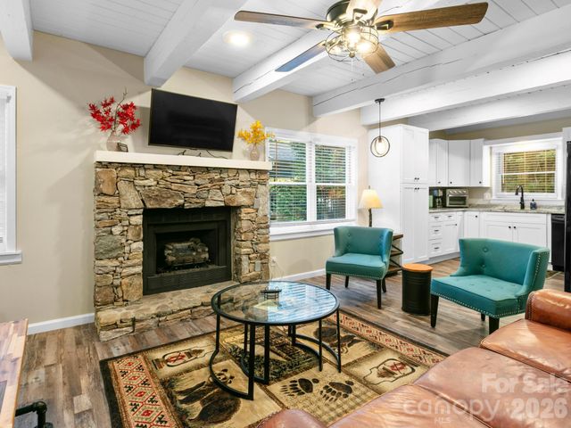 139 Kammerer Drive, Waynesville, NC 28785