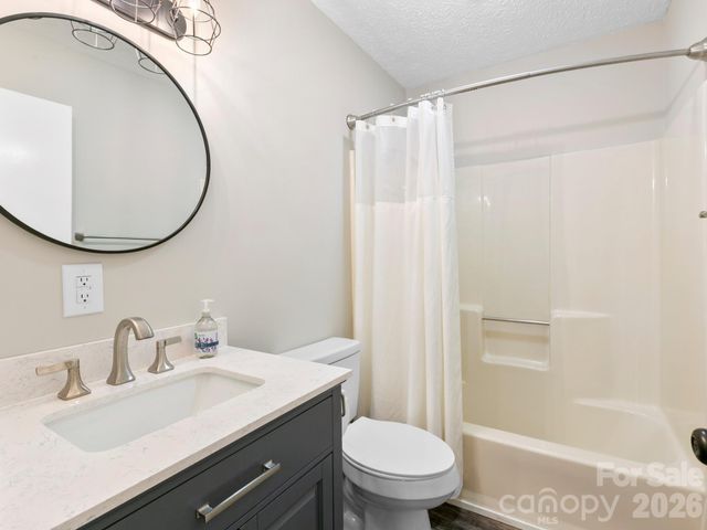 139 Kammerer Drive, Waynesville, NC 28785