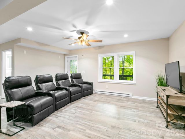 139 Kammerer Drive, Waynesville, NC 28785
