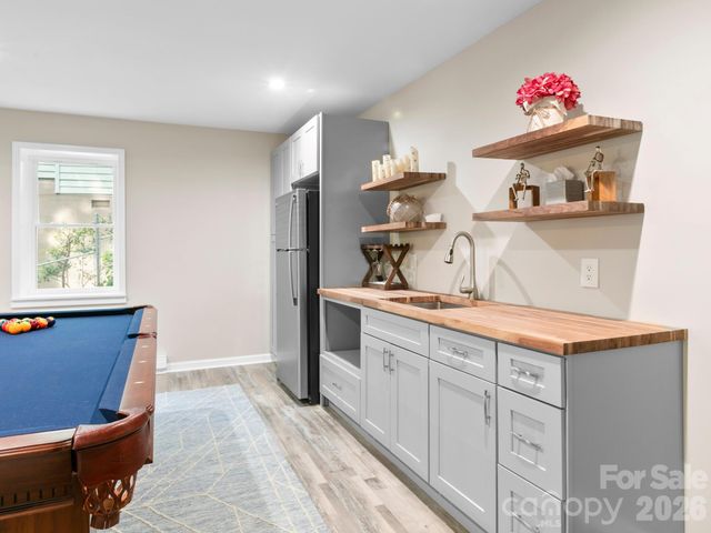 139 Kammerer Drive, Waynesville, NC 28785