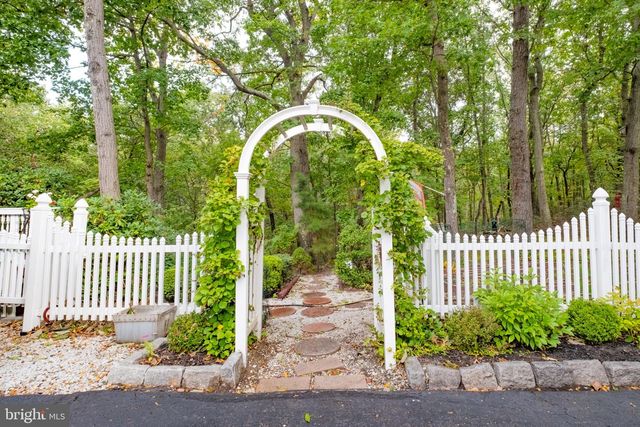 16 MARISSA DR, New Egypt, NJ 08533
