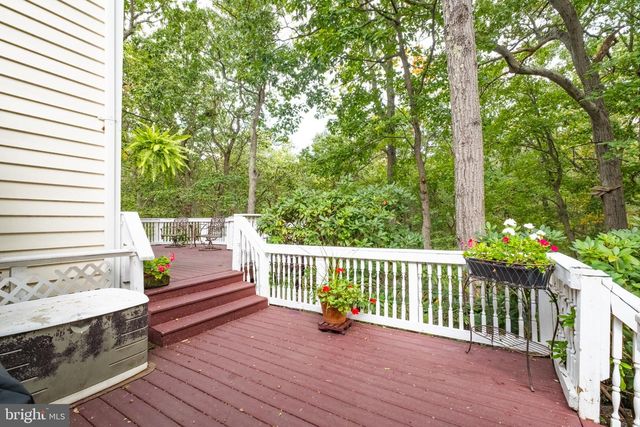 16 MARISSA DR, New Egypt, NJ 08533