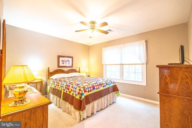 16 MARISSA DR, New Egypt, NJ 08533