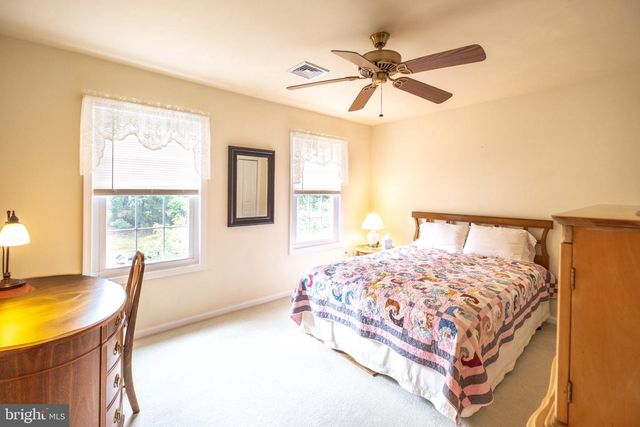 16 MARISSA DR, New Egypt, NJ 08533