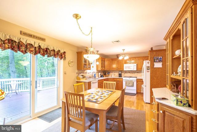 16 MARISSA DR, New Egypt, NJ 08533