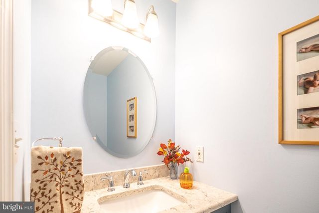 16 MARISSA DR, New Egypt, NJ 08533