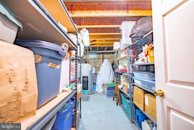 16 MARISSA DR, New Egypt, NJ 08533