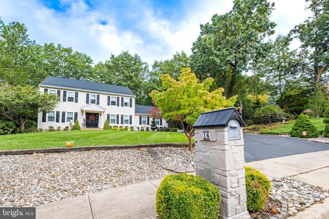 16 MARISSA DR, New Egypt, NJ 08533