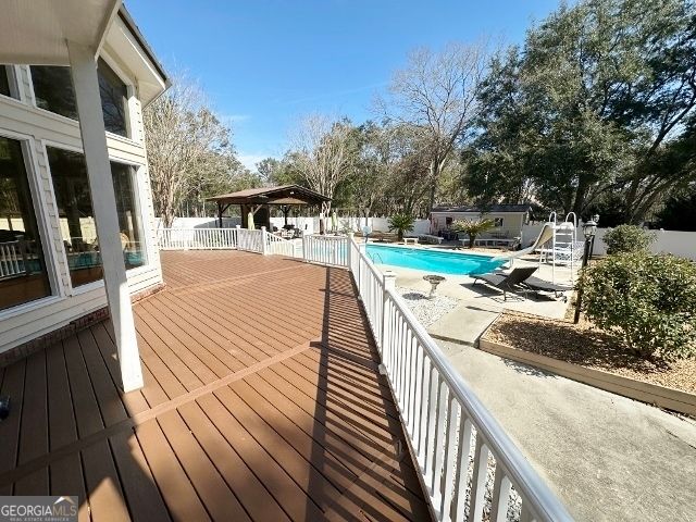 11 Plantation Drive, Swainsboro, GA 30401