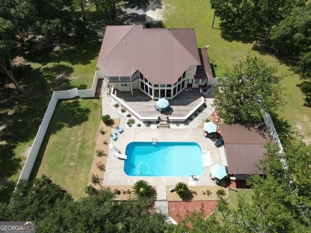 11 Plantation Drive, Swainsboro, GA 30401