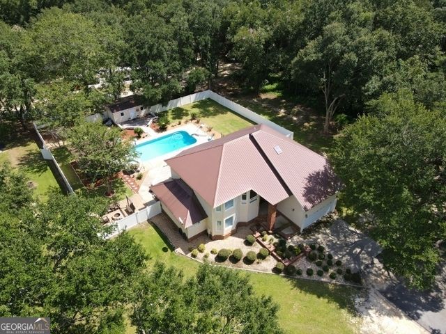 11 Plantation Drive, Swainsboro, GA 30401