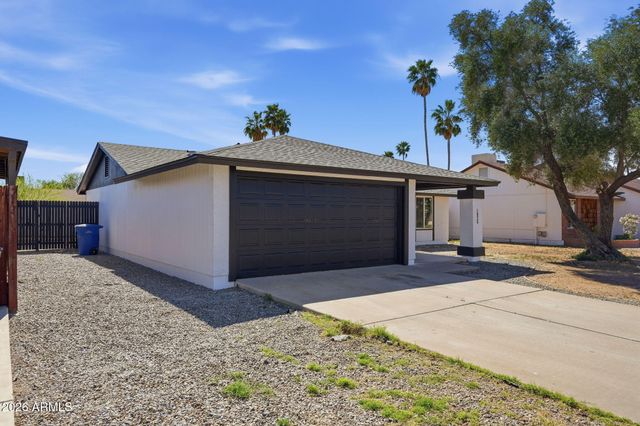 1825 W ROSAL Drive, Chandler, AZ 85224