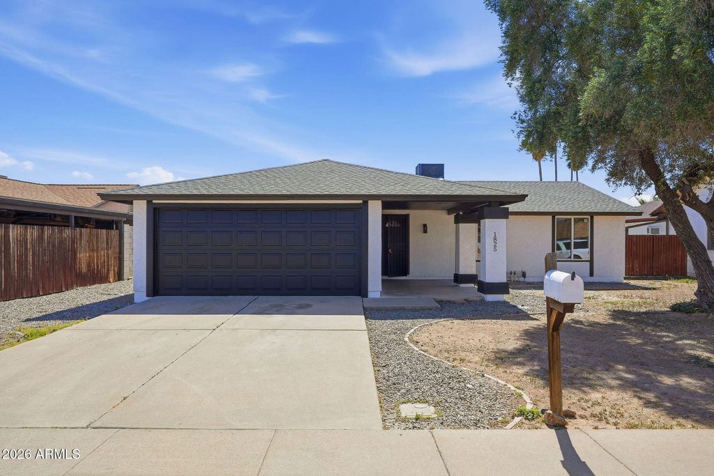 1825 W ROSAL Drive, Chandler, AZ 85224