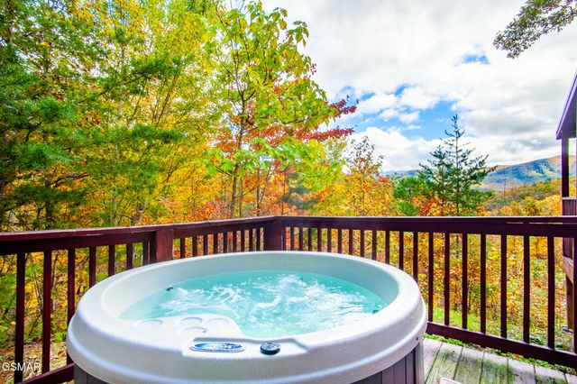 1410 Little Cove Church Road, Sevierville, TN 37862