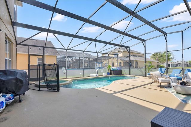 152 CASTAWAY BEACH WAY, Kissimmee, FL 34746