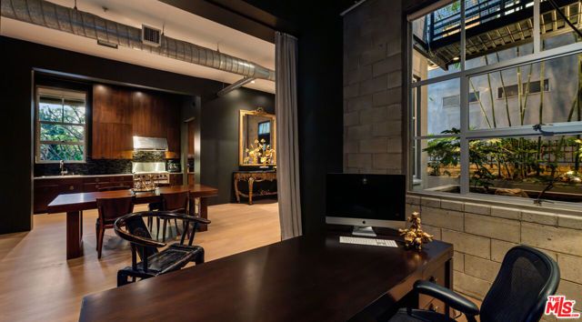 710 N Orlando Avenue 101, West Hollywood, CA 90069