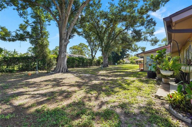 4549 TIPPECANOE TRAIL 20, Sarasota, FL 34233