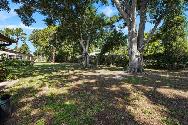 4549 TIPPECANOE TRAIL 20, Sarasota, FL 34233