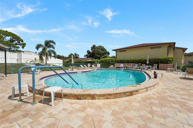 4549 TIPPECANOE TRAIL 20, Sarasota, FL 34233
