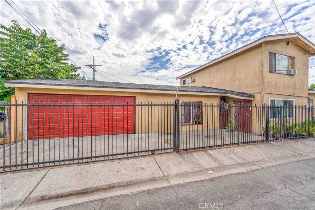 9214 Pace, Los Angeles, CA 90002 — photo 3