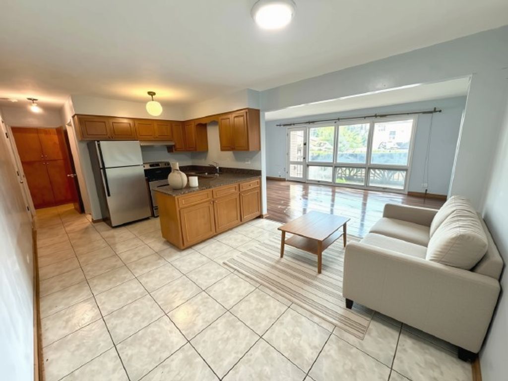 3158-3158 W 93rd Street 1C, Evergreen Park, IL 60805