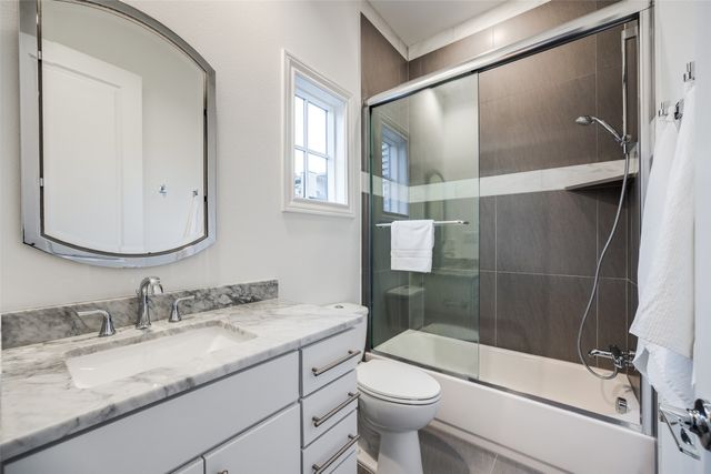536 S Pearl Expressway, Dallas, TX 75201