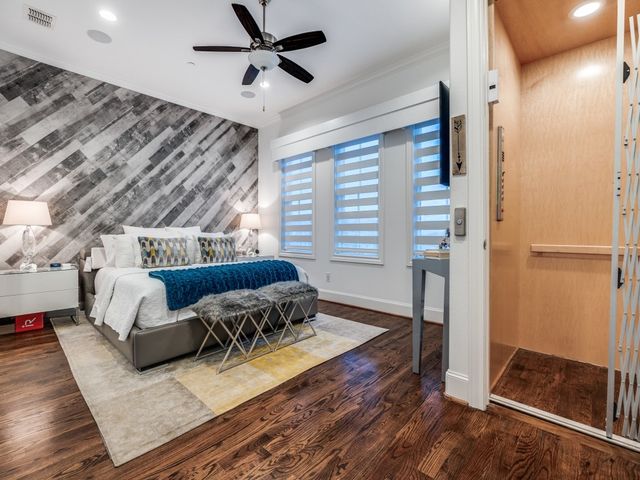536 S Pearl Expressway, Dallas, TX 75201