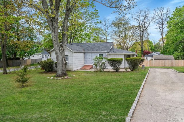 145 Locust Drive, Rocky Point, NY 11778