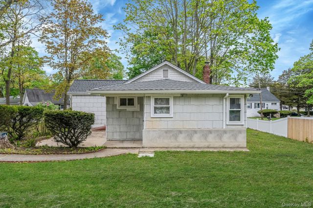 145 Locust Drive, Rocky Point, NY 11778