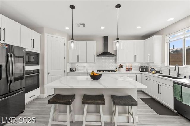 10101 Heron Lake Avenue, Las Vegas, NV 89178