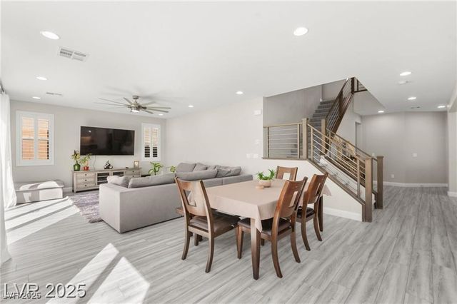 10101 Heron Lake Avenue, Las Vegas, NV 89178