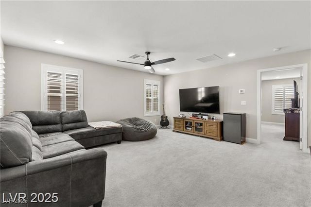 10101 Heron Lake Avenue, Las Vegas, NV 89178