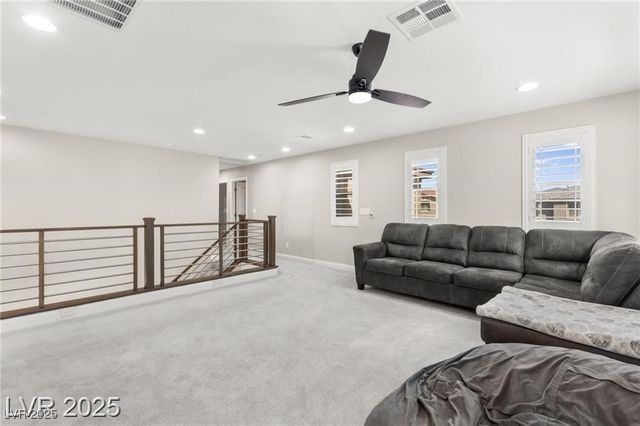 10101 Heron Lake Avenue, Las Vegas, NV 89178