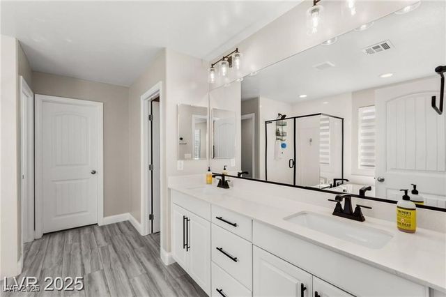 10101 Heron Lake Avenue, Las Vegas, NV 89178