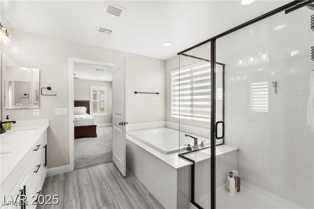 10101 Heron Lake Avenue, Las Vegas, NV 89178